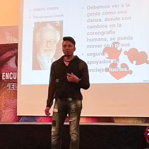 Talleres y Conferencias